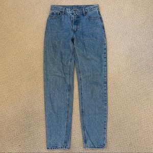 Brandy Melville John Galt Mom Jeans